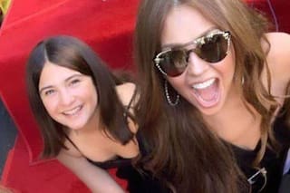 Por qué Thalía suspendió la fiesta de quince de su hija Sabrina Sakaë