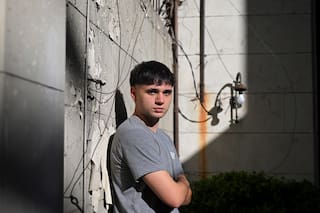 Sacha tenía 18 años cuando se enteró quién había asesinado a su mamá