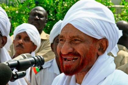 Sadiq al-Mahdi ha estado en la escena política por más de 50 años