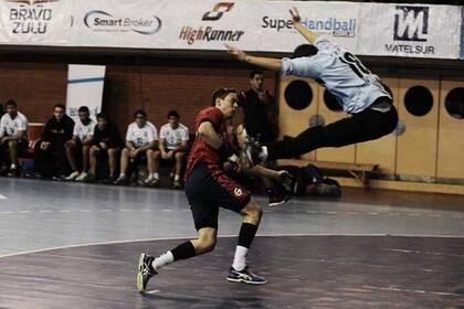 SAG también ganó en el estreno del torneo continental