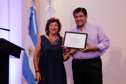 Saiegh y el luthier y gestor cultural "Indio" Froilán González