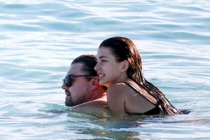 Saint Barthelemy, January 06, 2022. 
Leonardo DiCaprio and Camila Morrone enjoying their romance on the beach in St Barts.