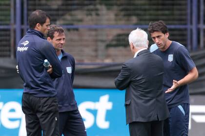 Saja, Cocca, Milito y Blanco, cuando trabajaban juntos por Racing, en 2014