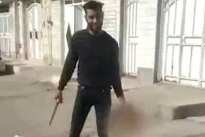 Sajjad Heydari asesinó a su esposa y prima y luego caminó por las calles de su ciudad con su cabeza, en un acto que despertó el horror y la indignación de buena parte de la sociedad iraní