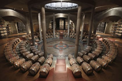 Sala de barricas de Bodega Salentein