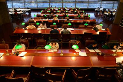 Sala de lectura de la Biblioteca Nacional, que recuperó el 80 por ciento de los usuarios históricos (Marcelo Huici/BNMM)