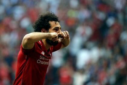 Salah celebra su gol, el primero del partido.