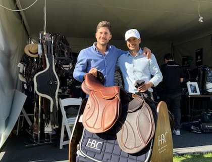 Salerno junto a un cliente mexicano