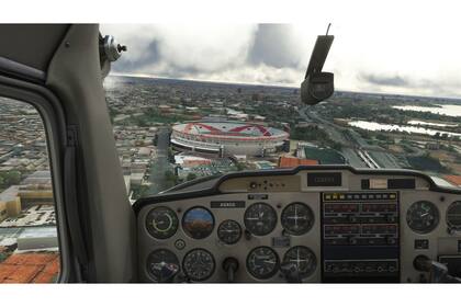 Saliendo de Aeroparque, la cancha de River, un hito visual característico para la aviación sobre Buenos Aires; los bosteros, sin embargo, no han tenido la misma suerte y deberán esperar a que salga la actualización de escenarios para la región. Las más recientes son Australia, España, Portugal y Andorra