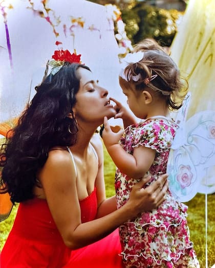 Salma Hayek junto a su hija