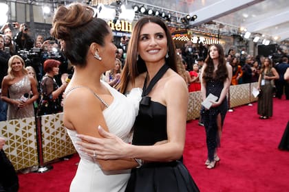 Cómplices: Salma Hayek y Penélope Cruz