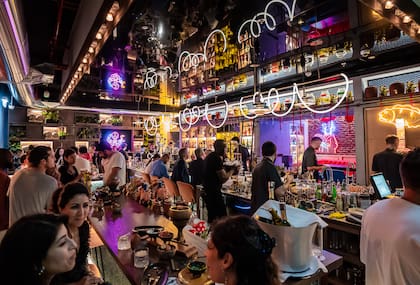 Salmón Guru en Dubai.