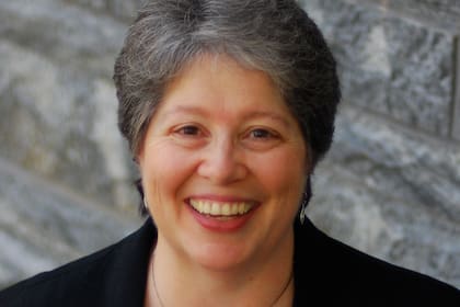 Saloma Furlong padeció abusos, reglas estrictas y limitaciones que su familia y su círculo le imponían