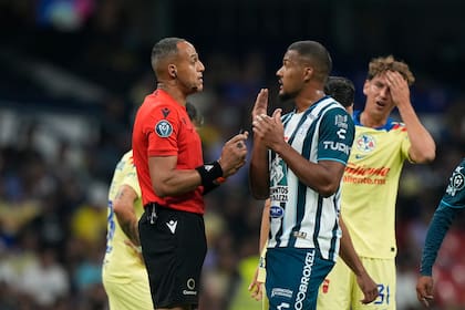 Salomón Rondón es uno de los referentes de Pachuca, rival de Botafogo en la Intercontinental