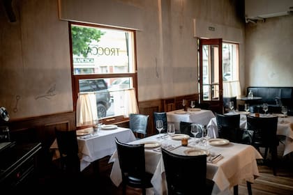 Salón de Trocca, en Griveo y Campana, Villa Pueyrredón