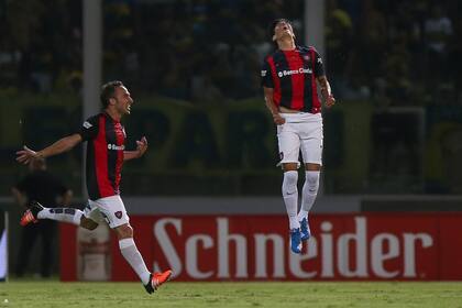 Salta Barrientos y Belluschi se prepara para abrazarlo; San Lorenzo dio una muestra de lo que puede rendir