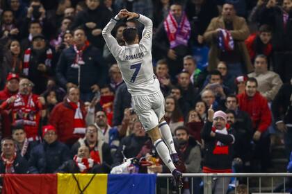 Salta Cristiano Ronaldo tras su primer gol; cada festejo fue una actuación personal