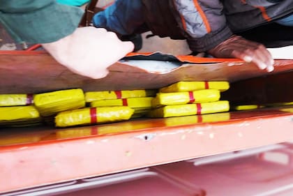 Salta: tras identificar su voz en un peritaje, condenan a 9 años de prisión a un comerciante por su intervención en un transporte de 136 kilos de cocaína