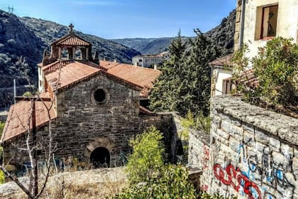 Las 44 viviendas originales de Salto de Castro, hoy en ruinas, serán restauradas por Beckwith