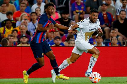 Salvio en acción ante Barcelona