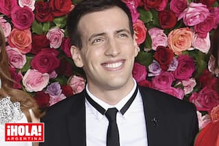 Es hijo de un legendario cantante y encontró su vocación lejos de los escenarios, pero cerca del fuego