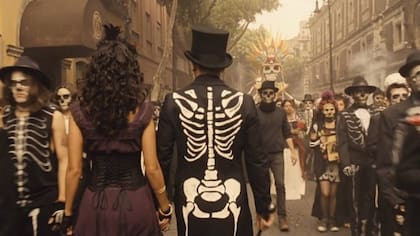 Sam Mendes usó como telón de fondo la tradición mexicana del Día de Muertos