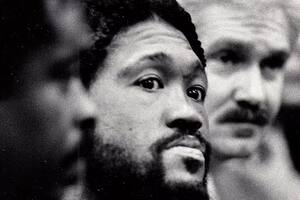 Samuel Moreland, en la sala de juicio, cuando su nombre empezó a pesar más que su silencio