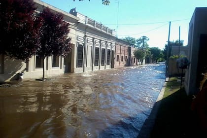 Los barrios más afectados por la inundación son Canuglio, Los Horneros, Don Pancho, la zona del casco urbano y unas 30 manzanas más