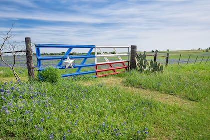 San Antonio marca un ascenso térmico que lleva al calor temprano, con máximas que aumentan desde 72°F hasta 90°F
