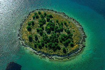 San Athanasios se vende por US$2 millones