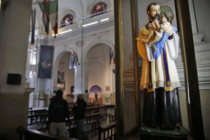 La misa se realizó sin gente para respetar las medidas de prevención ante la pandemia de coronavirus