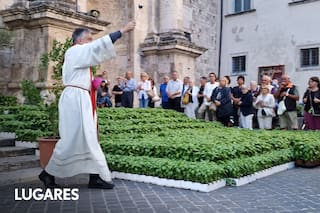 Una fiesta con perfume a albahaca dedicada al santo patrono de los terremotos