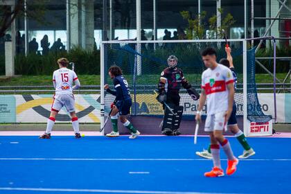 San Fernando A, demoledor en el área rival