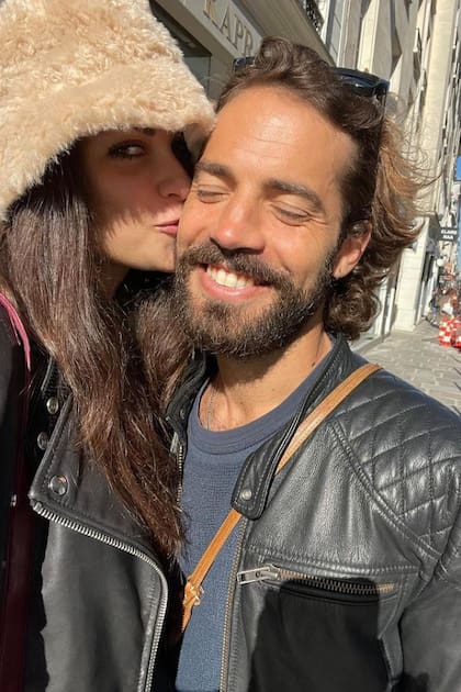 "San Valentín es todos los días", escribió Benjamín en su cuenta de Instagram, donde oficializó su noviazgo con Linda.