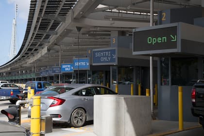 San Ysidro es uno de los puertos fronterizos de México a Estados Unidos más transitado (Donna Burton)