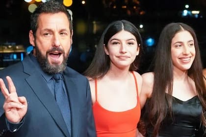 Sandler y sus hijas, Sadie Madison y Sunny Madeline