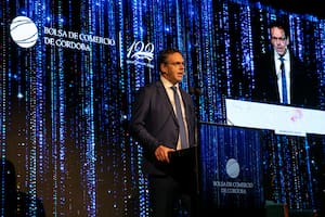 Guido Sandleris proyectó que las reservas del Central serán negativas en US$5000 millones en octubre