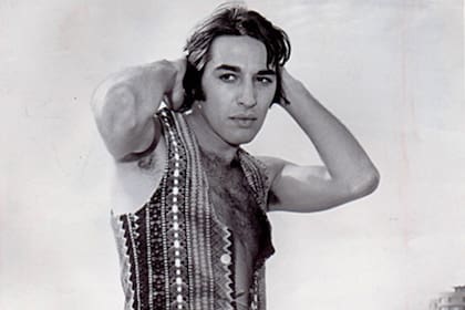 Sandro fue también el que hizo una versión de "Blowin in the Wind" de Dylan.