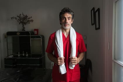 Sandro Guzmán tiene un consultorio en Haedo, a través de su cuenta de Instagram promueve el emprendimiento 