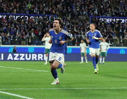 Sandro Tonali marcó uno de los dos goles de Italia