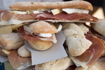 Sandwich de jamón crudo y queso brie de Almacen 1249