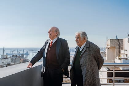 Sanguinetti y Mujica