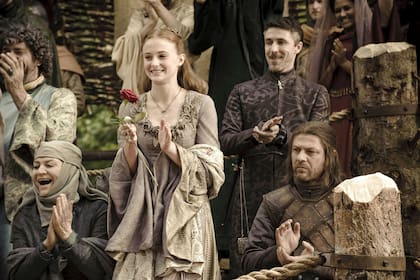 Sansa, junto a su padre y Baelish