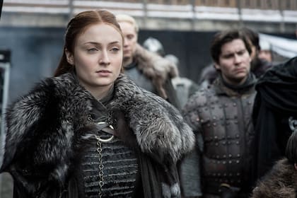 De una niña inocente que soñaba con casarse con un príncipe a coronarse como la reina del Norte, su personaje sufrió, a lo largo de la serie, todo tipo de vejaciones que forjaron su carácter y la convirtieron en una verdadera heroína