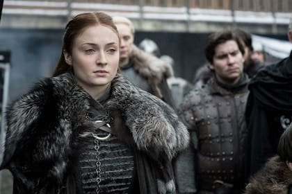 Sansa Stark (Sophie Turner) recibe a los ejércitos de Daenerys Targaryen en "Winterfell", el primer capítulo de la octava temporada de Game of Thrones