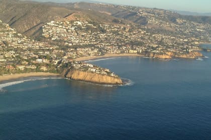 Santa Ana, ubicada en el condado de Orange, se consolidó como uno de los principales centros administrativos de la región