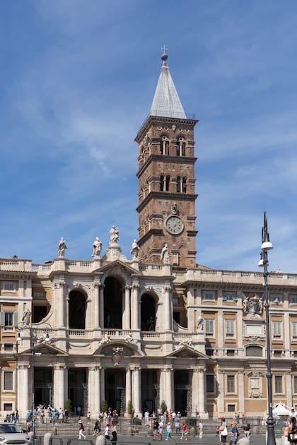 Santa Maria Maggiore: desde que Francisco está sepultado allí se forman largas filas para ingresar