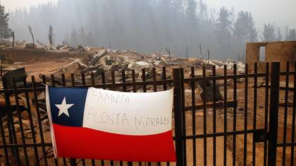 Miles de personas han perdido sus hogares ante el avance de las llamas