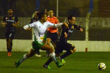 Santamarina igualó sin tantos con Sportivo Beglrano