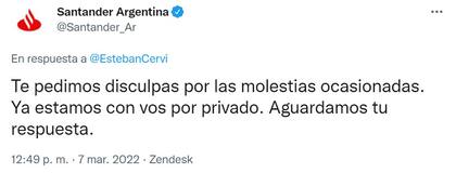 Santander se disculpó por Twitter